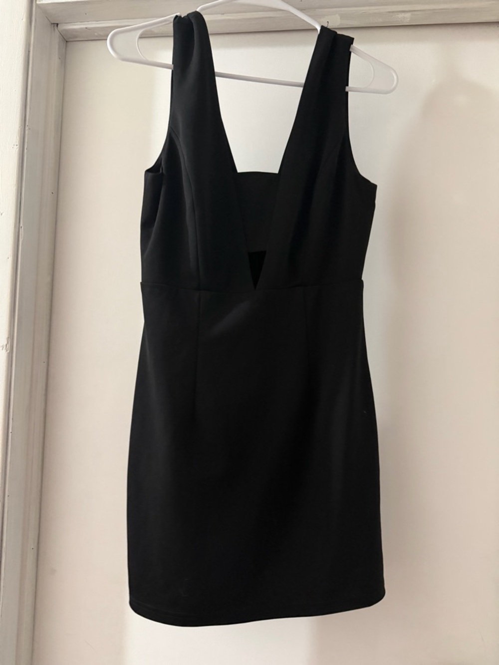 Forever 21 Black V-Neck Mini Dress